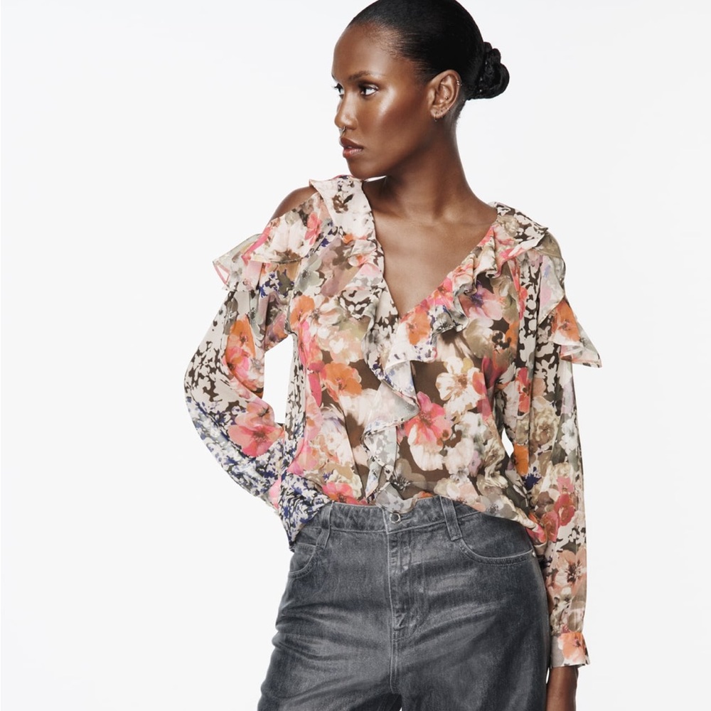 ❌SOLD❌ ZARA Floral Print Shirt - Picture 6 of 9